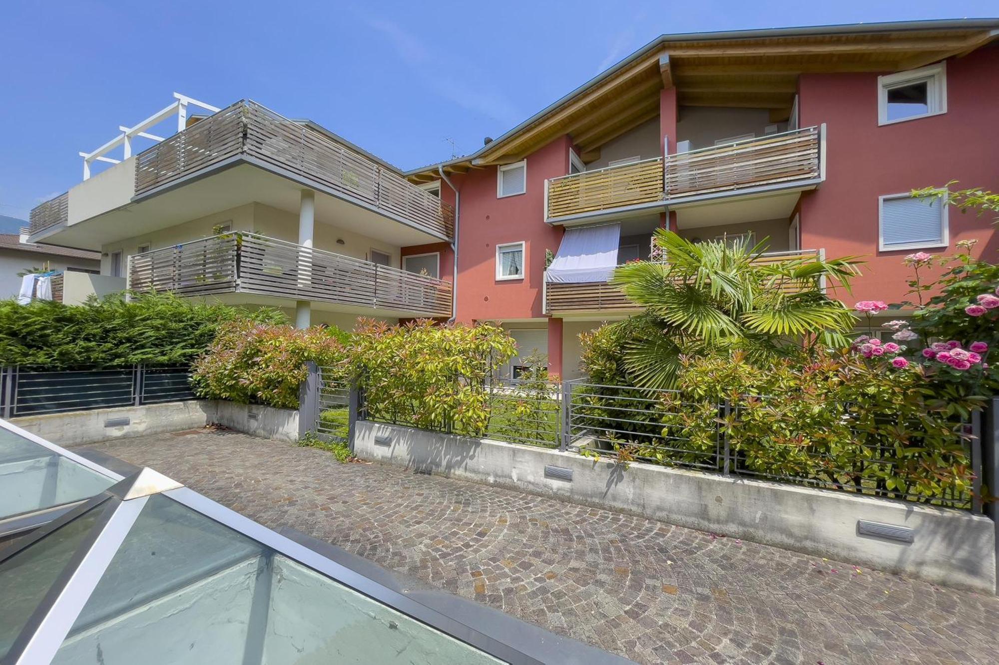 Casa Margherita Few Minutes From Lake - Happy Rentals Riva del Garda Kültér fotó
